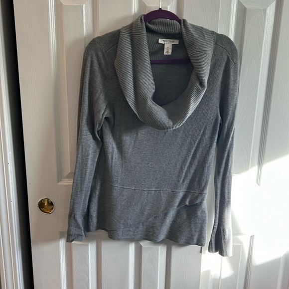 WHBM grey flared sweater - Picture 1 of 4